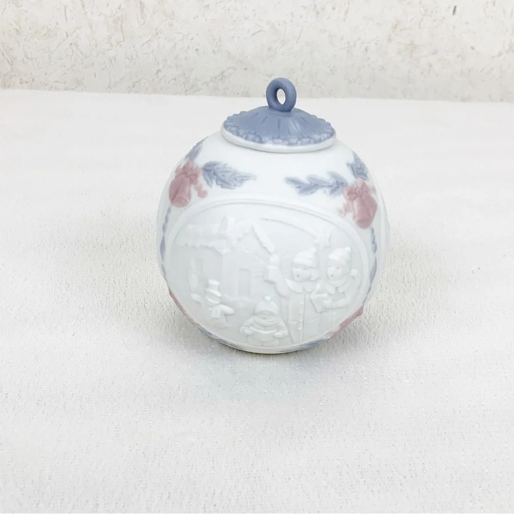 Vintage Lladro 1991 Porcelain Christmas Ball Ornament Handmade Spain New In Box